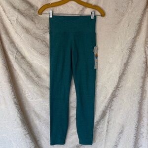 NWT Vuori Clean Elevation Legging in Luna Heather